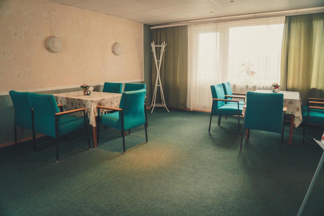 Hotell Paeaesuke Johvi Ngoại thất bức ảnh