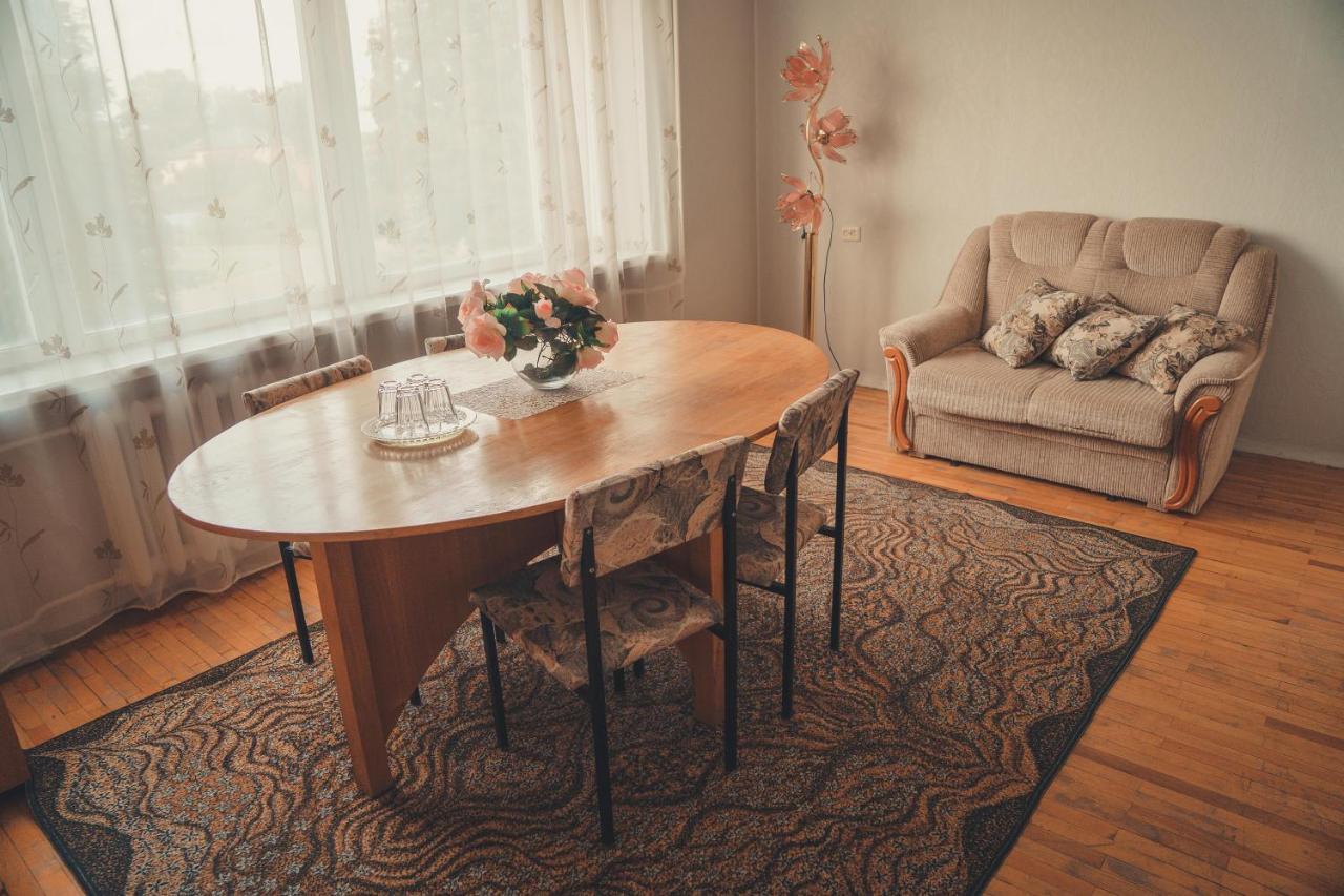 Hotell Paeaesuke Johvi Ngoại thất bức ảnh