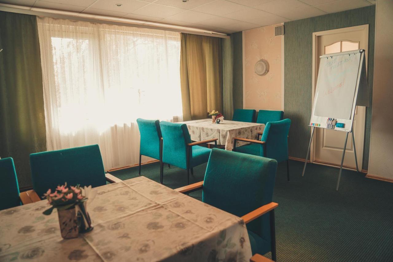 Hotell Paeaesuke Johvi Ngoại thất bức ảnh