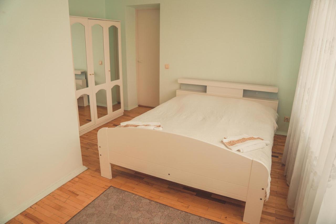 Hotell Paeaesuke Johvi Ngoại thất bức ảnh