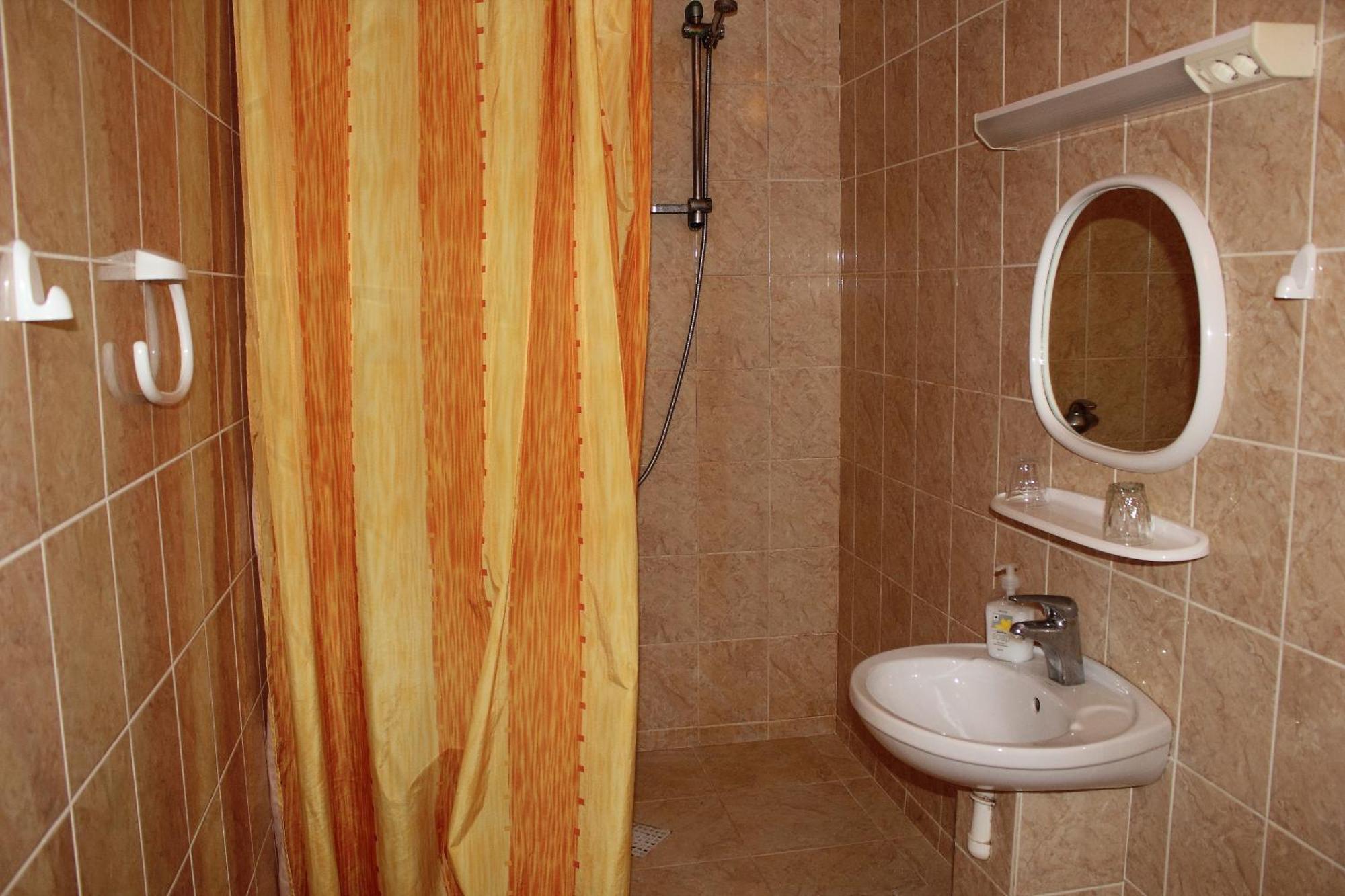 Hotell Paeaesuke Johvi Phòng bức ảnh
